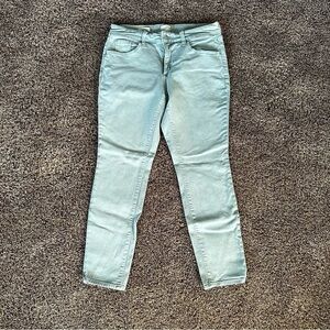 Universal Thread Women's Mint Green Mid Rise Skinny Jeans Size 8